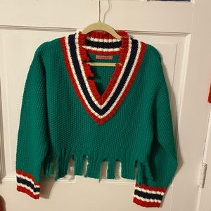 NWOT distressed Signature 8 V-neck cropped sweaters